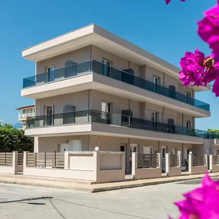 Apartament Dias Olympiakí Aktí